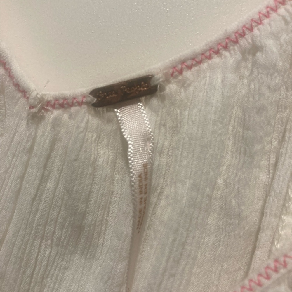 Free People White blouse with Pink Details - Picture 5 of 8